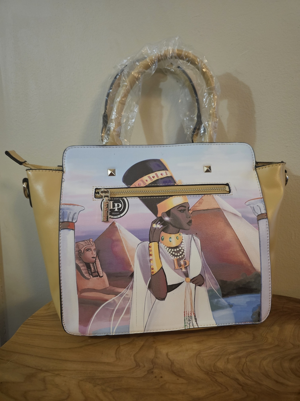 La Philipe Miami Egyptian Queen Pyramid Graphic Satchel Handbag - Picture 2 of 5
